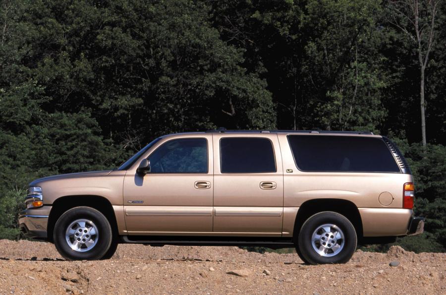  Chevrolet Suburban 2000 года  (фото 43 из 48)